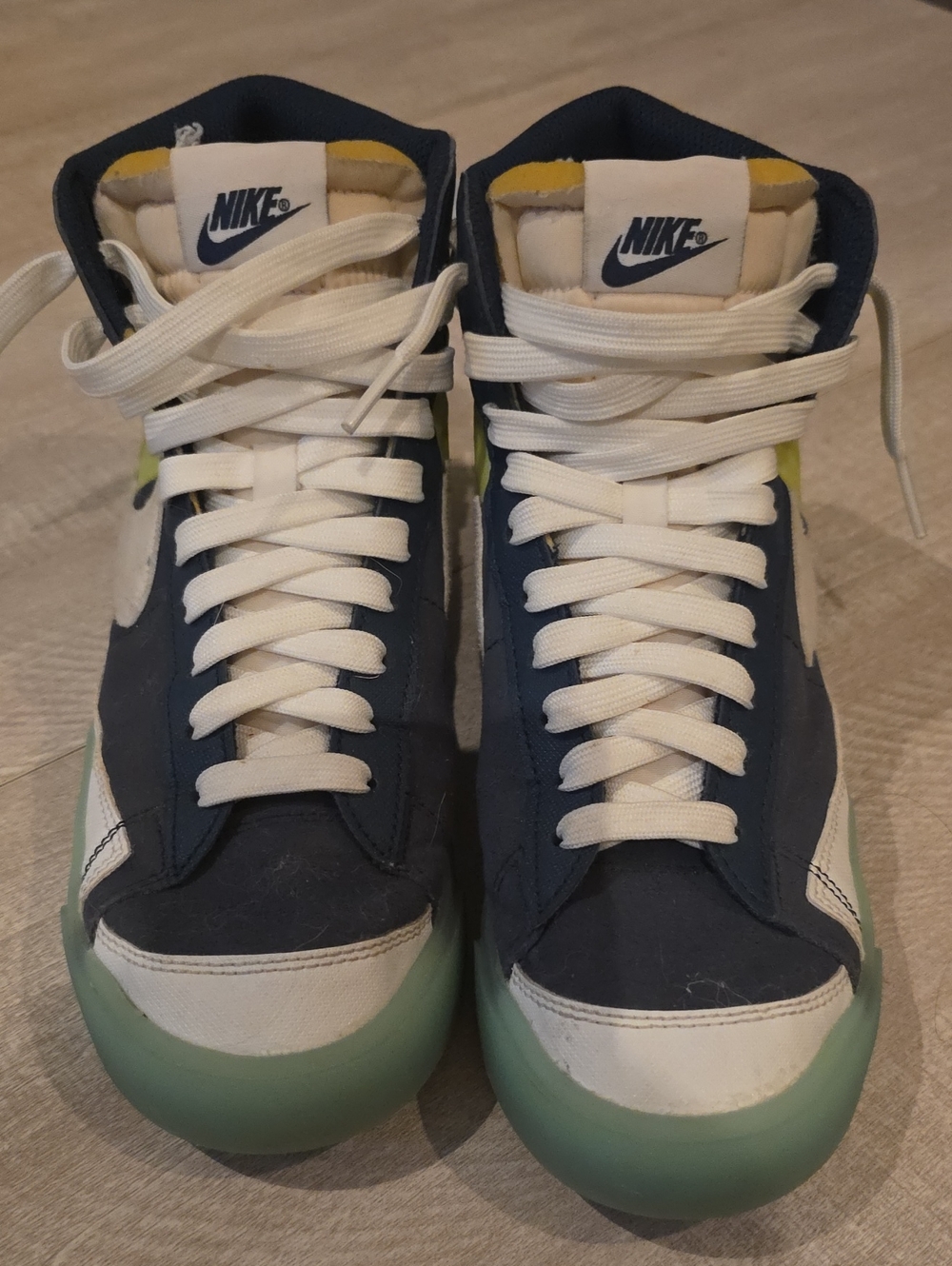 Nike Kids High-Top Sneakers in Navy, White and Mint